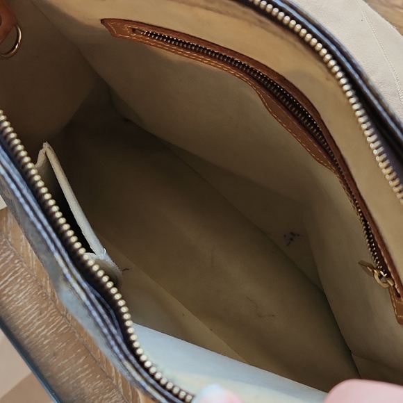 LOUIS VUITTON Monogram Looping GM Bag 2002 - Picture 11 of 17